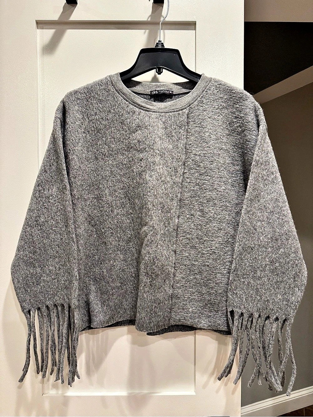 Zara Fringed Textured Sweatshirt Fringe Crew Neck Sweater in Gray Size Small NWT